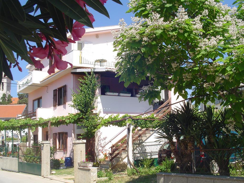 Apartments Ana&Neso Pakostane Ngoại thất bức ảnh