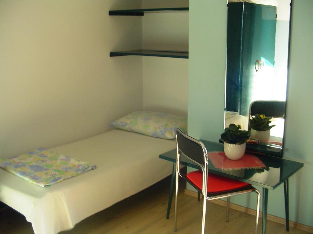 Apartments Ana&Neso Pakostane Phòng bức ảnh