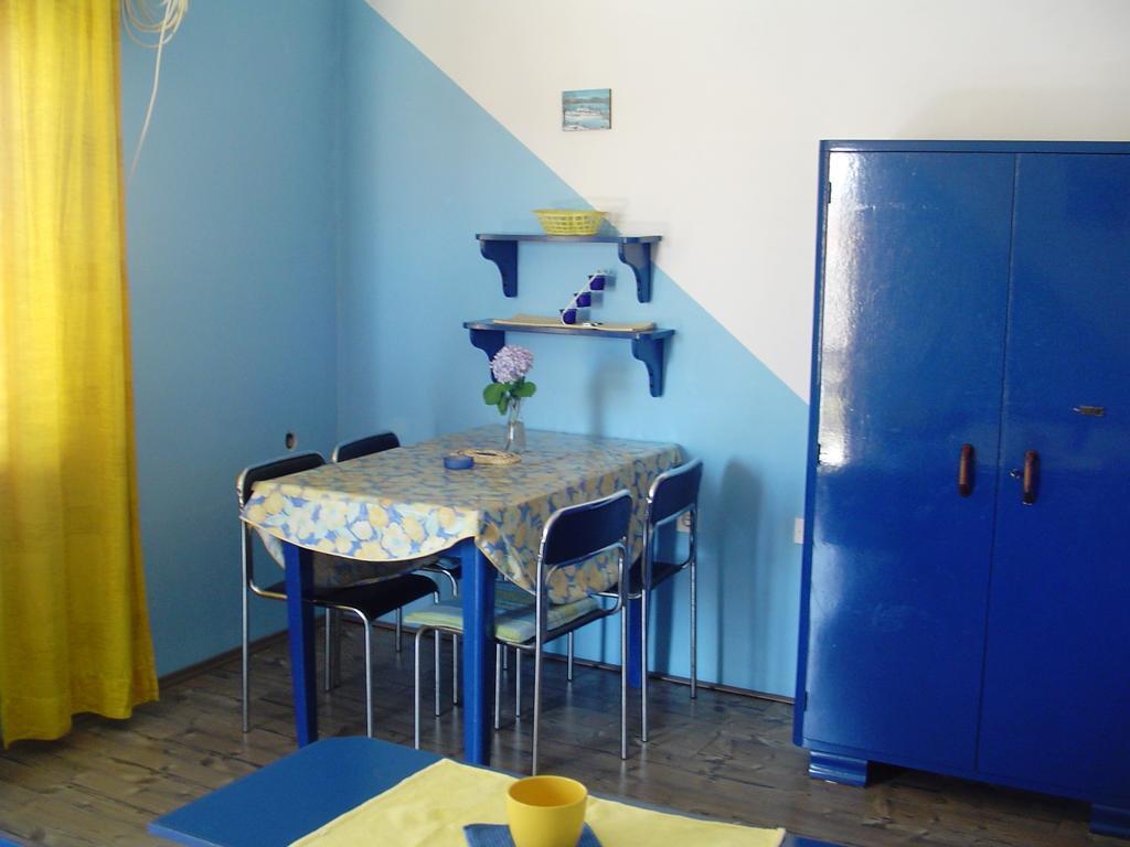 Apartments Ana&Neso Pakostane Phòng bức ảnh